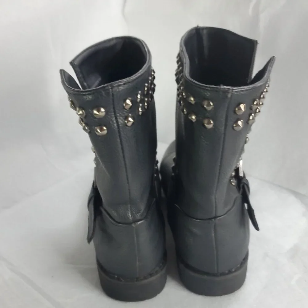 Liliana black studded motorcycle-style‎ ankle boots size 7